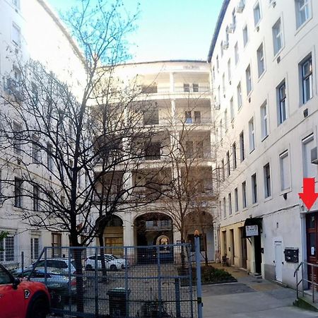 Sparrowl Apartments Budapest Ngoại thất bức ảnh